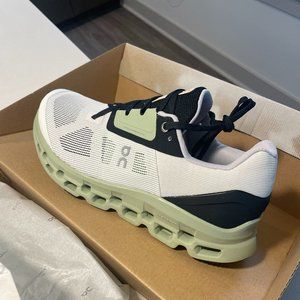 On Cloudstratus - Women's Size 10.5